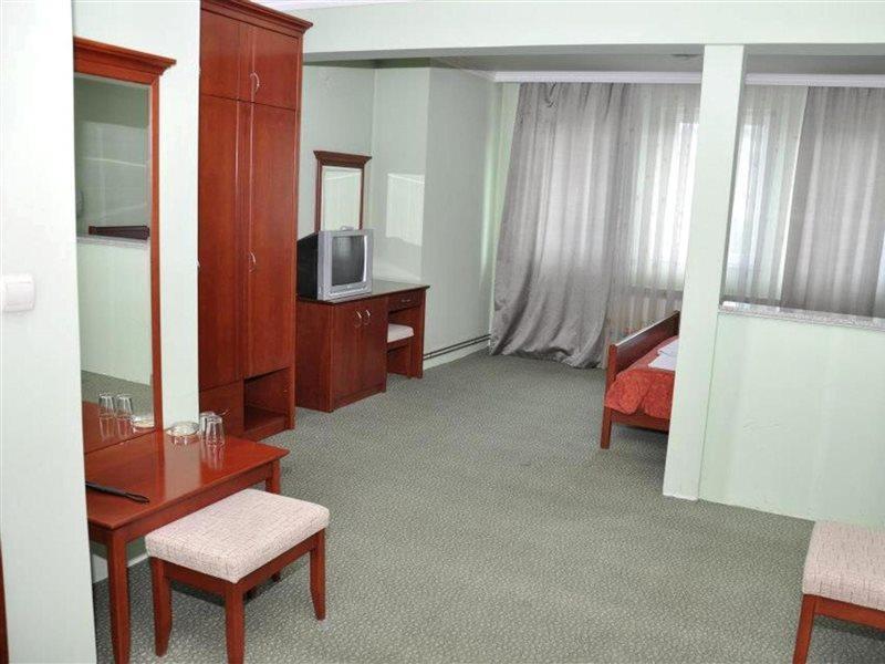 Hotel Atlas Novi Pazar Esterno foto