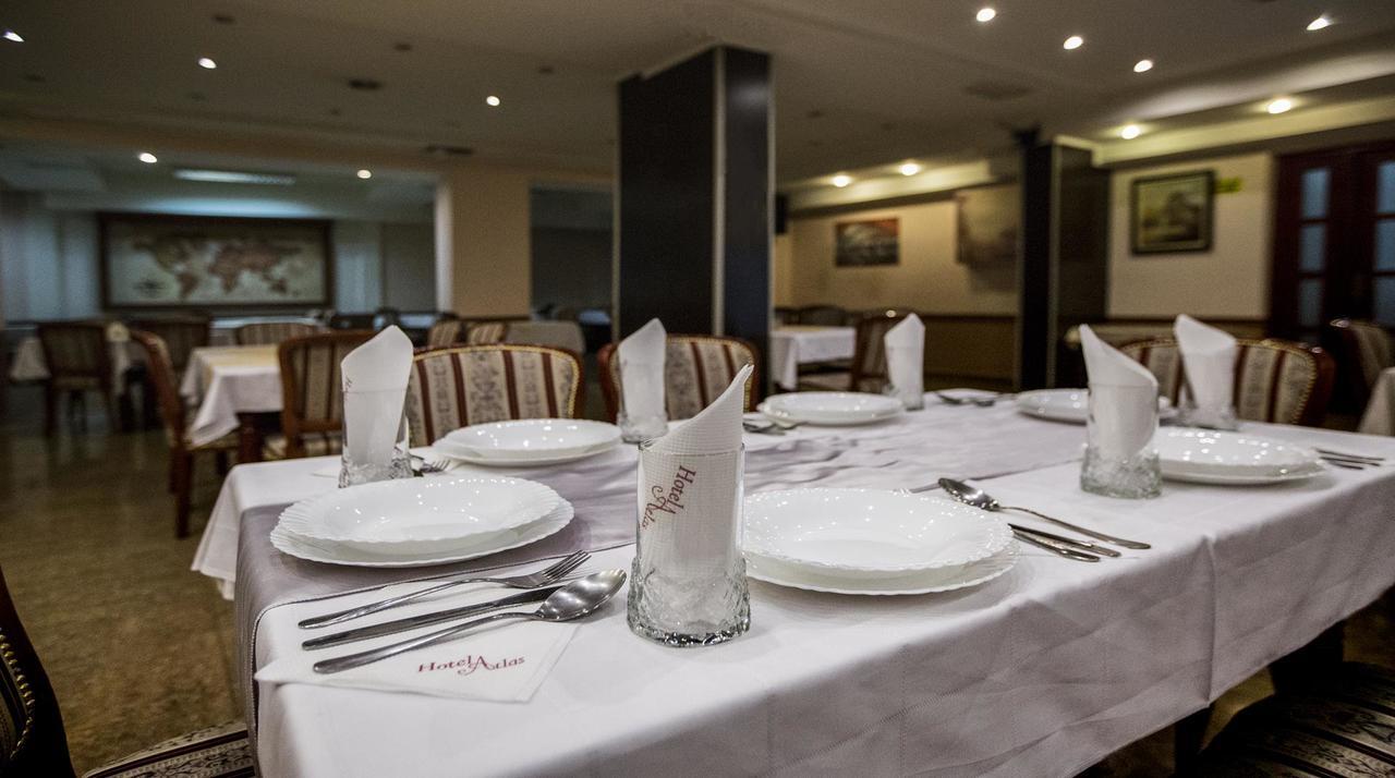 Hotel Atlas Novi Pazar Esterno foto